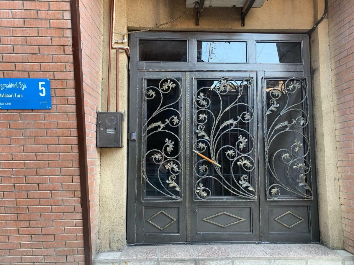 Lilika Apartments On Meskhishvili Tiflis Exterior foto